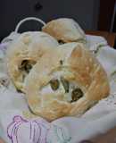 Pan amasado con aceitunas