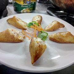A picture of Dahi ke kabab.