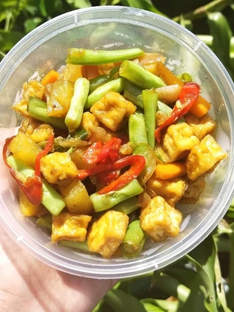 Langkah Mudah untuk Membuat Resep Tumis buncis tahu kentang wortel yang Sempurna Anti Ribet, Lezat