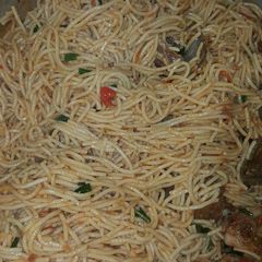 A picture of Spaghetti jollof.