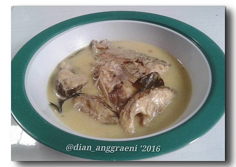Bagaimana Membuat Gulai ikan gurame, Lezat Sekali