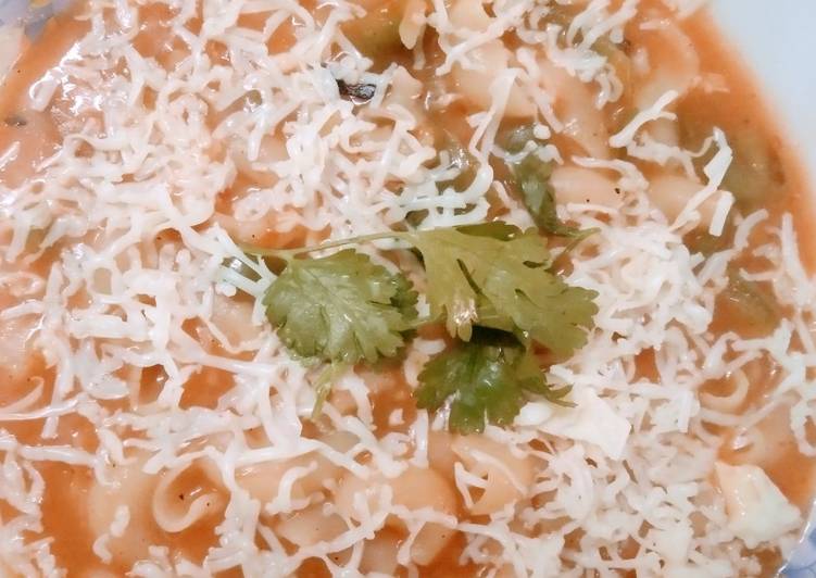 Pasta With Tomato Gravy