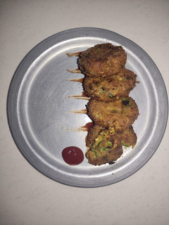 एग्ज पोटॅटो कबाब (egg potato kabab recipe in marathi) रेसिपी चे मुख्य फोटो