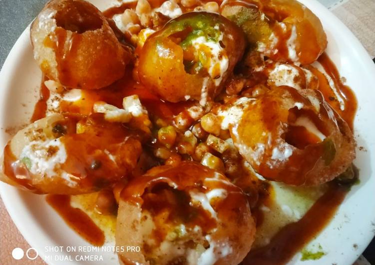 Recipe of Favorite Golgappa chat