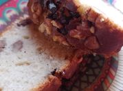 Una foto de panettone con chips de chocolate
