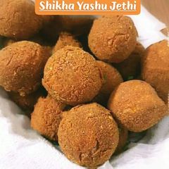 A picture of Hung Curd Pops.