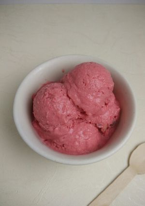 A picture of Beetroot ice cream.