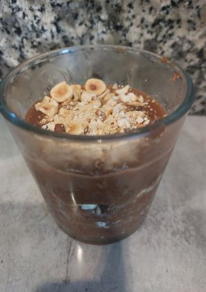 Una foto de 🍫Vasito proteico sabor chocolate con galletas 🍪
