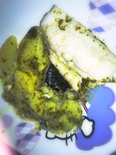 Una foto de Merluza en salsa verde con patatas