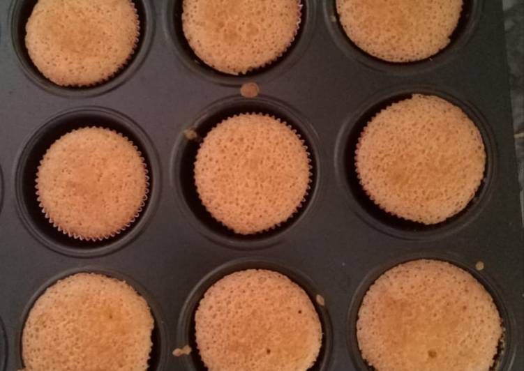 Recipe of Jamie Oliver Vanilla cup cake