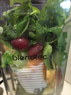Una foto de Batido de kiwi-espinacas-yogurt (smoothie)