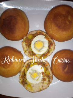 A picture of Minced meat egg roll.