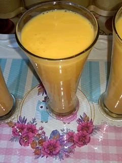 صورة لوصفة عصير خوخ بكميه كبيره من غير خوخ 🤔