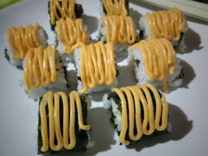Langkah Mudah untuk Menyiapkan Sushi Roll Sederhana Praktis Anti Gagal