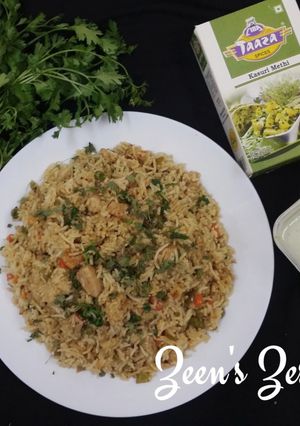 A picture of Chicken and Kasuri Methi Fried Rice.