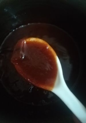 A picture of Imli ki khatti Meethi chutney.