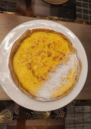 A picture of Egg custard tart. (Optional nutmeg) Simple. Easy. WOW 🥰.