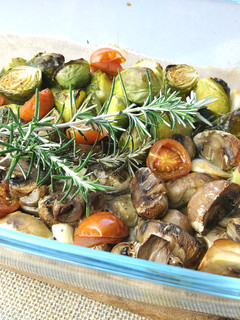 Una foto de Verduras al horno para guarnición