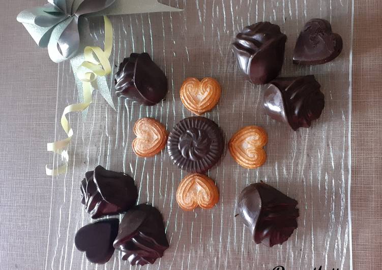 How to Prepare Super Quick Homemade Heart &amp; Roses Chocolates