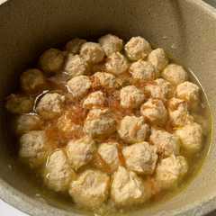 A picture of Sop bola ayam.