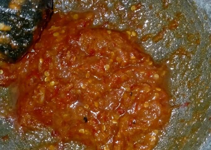 Sambal terasi pedas manis untuk lalapan