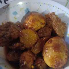 A picture of Semur telur tahu & Kentang.