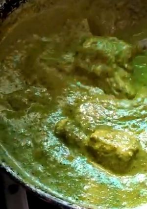 સોયાબીન પનીર વિથ પાલક ગ્રેવી (Soyabean Paneer With Palak Gravy Recipe In Gujarati) રેસીપી મુખ્ય ફોટો