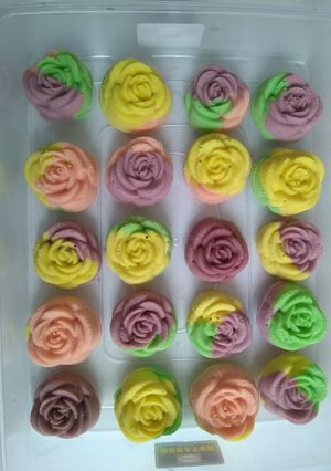Foto resep 147. Bolu Mawar Kukus Tersimpel (modal 19rb jadi 40-46 pcs)