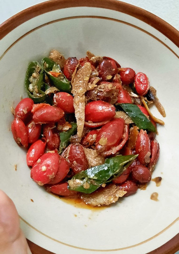 Foto resep Oseng Kulit Melinjo Pedas Ikan Asin