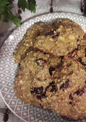Una foto de Galletas Nutritivas de Avena - Quinua y Plátano a lo Carmelita