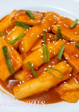 Foto resep Tteokbokki (Korean Spicy Rice Cakes)