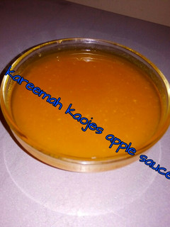 A picture of Apple sauce.