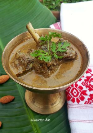 A picture of Smokey butter badami chicken (SBBC).