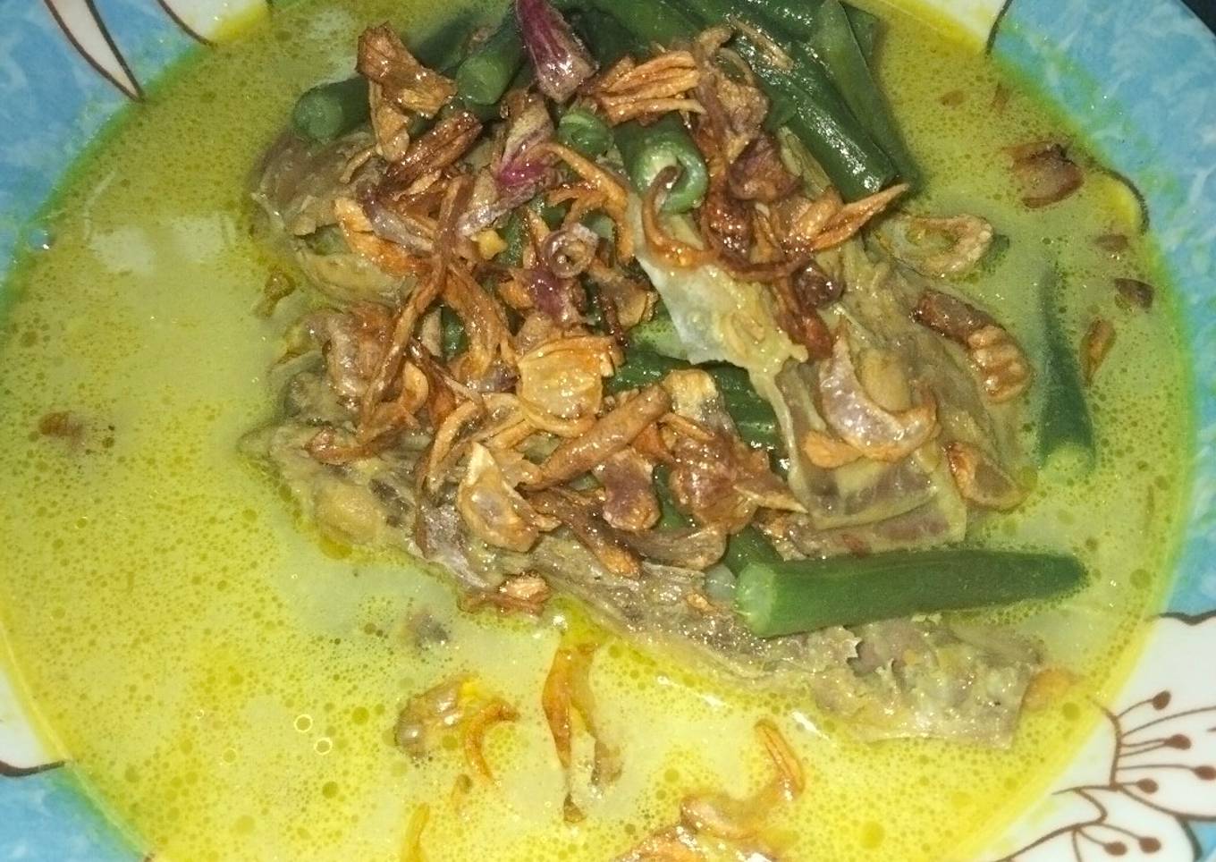 Opor Ayam Merah (Ayam Petelur)