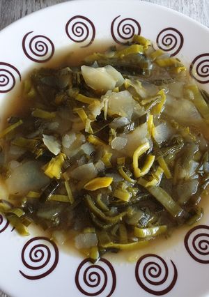 Foto principal de Sopa de hojas de puerro (parte verde) con patata