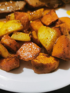 Una foto de Papas y boniato al curry