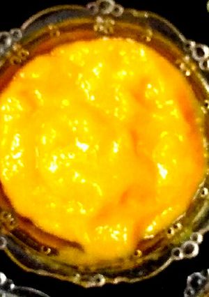 A picture of Mango puree.