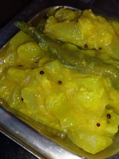 சுரைக்காய் கூட்டு(surakkai koottu recipe in tamil) செய்முறை முக்கிய புகைப்படம்