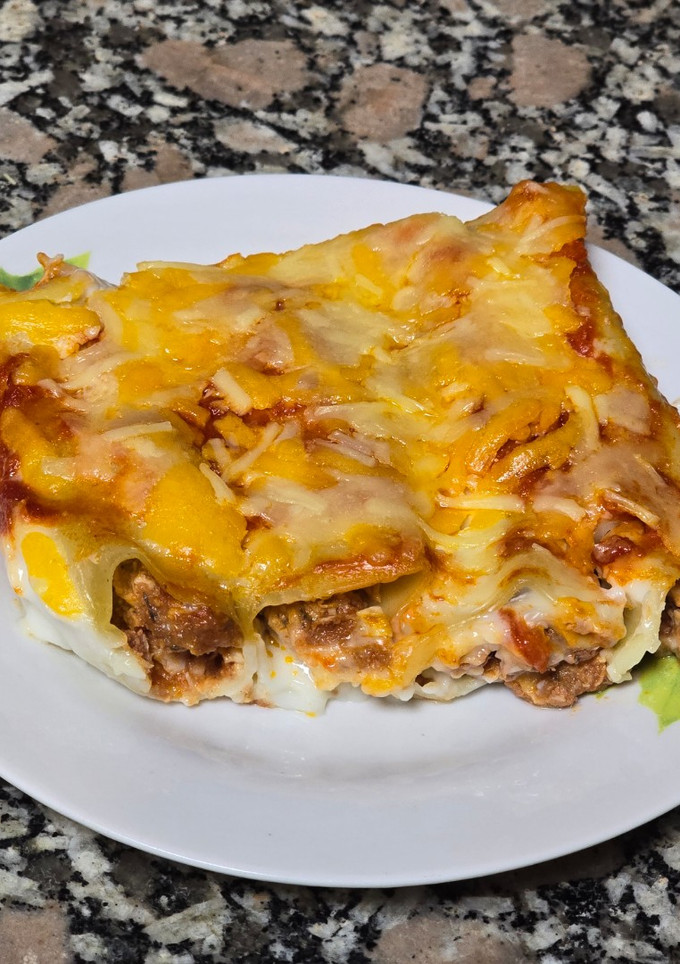 Una foto de Canelones de pollo y foie-gras