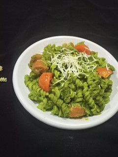 A picture of Broccoli Spinach Sauce Pasta.