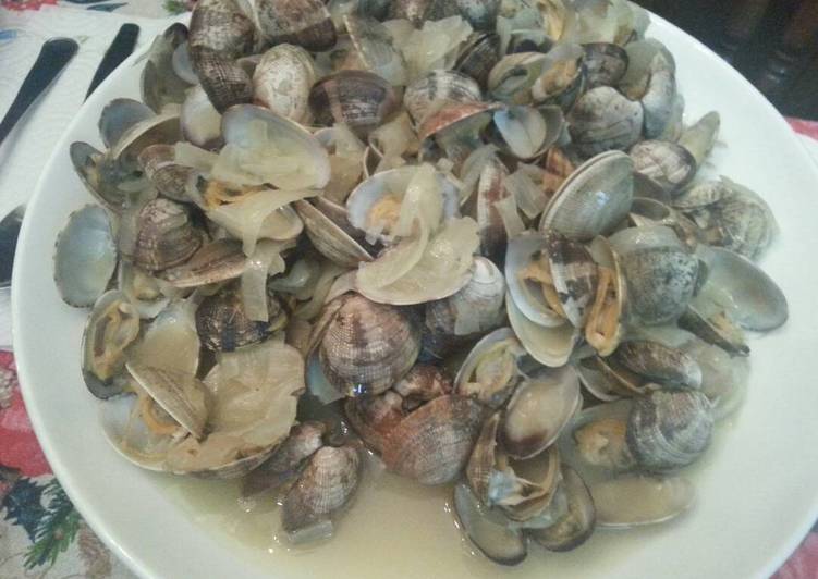 Almejas a la marinera