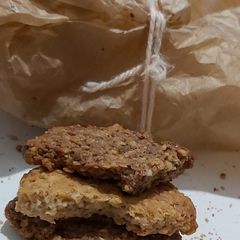 A picture of Oats cookies.