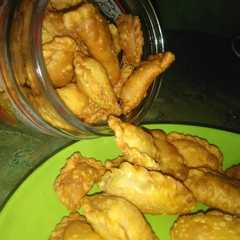 รูปของ Pastel Mini Isi Abon