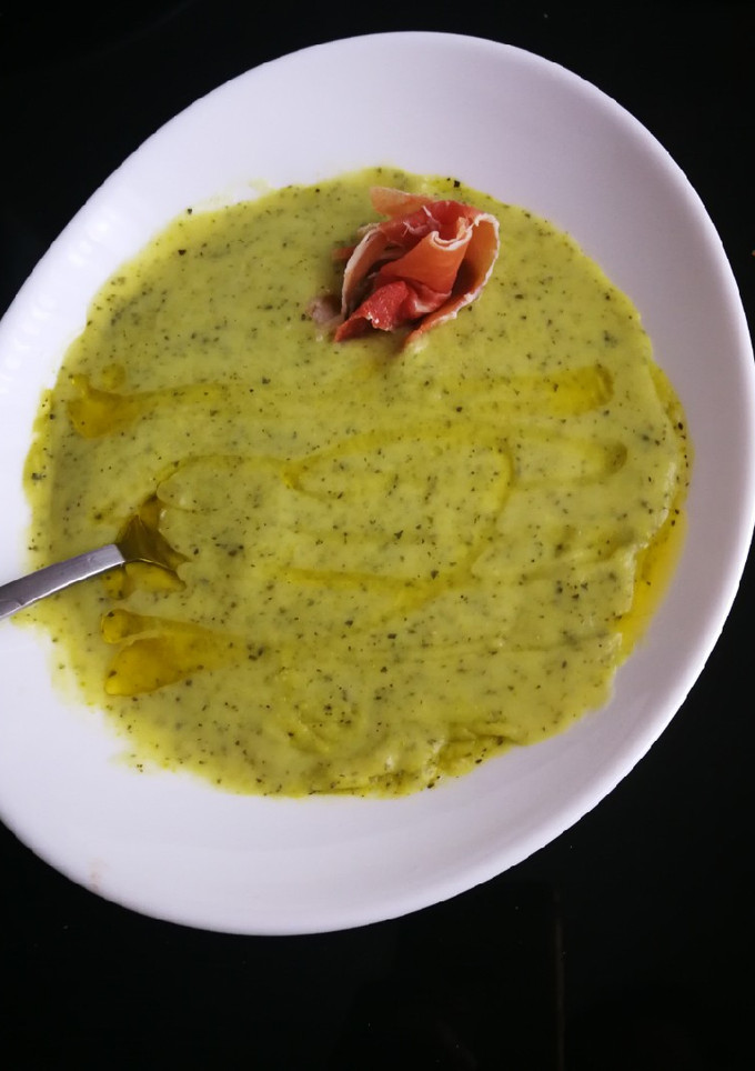 Una foto de Crema de calabacín