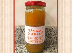Una foto de Mermelada casera de quinotos!