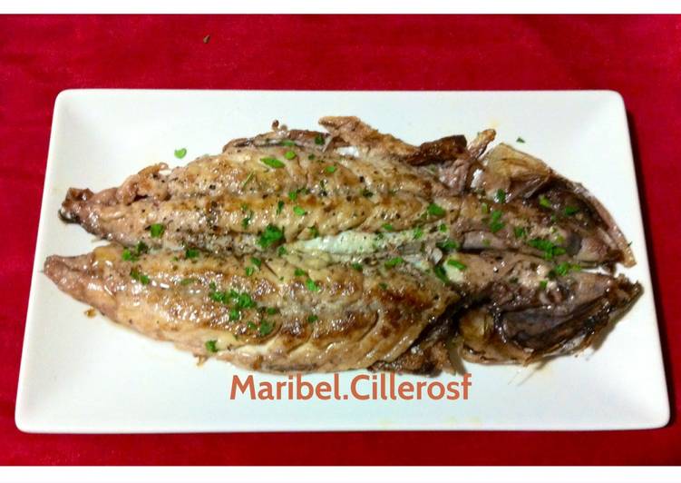 Caballa A La Plancha Receta De Maribel Cillerosf Cookpad