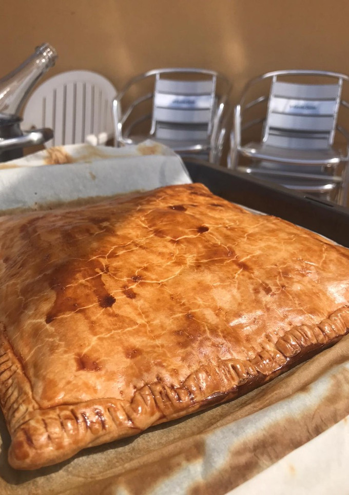 Una foto de Empanada de atún