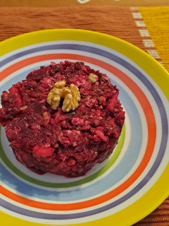 Una foto de Ensalada de remolacha y nueces