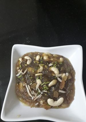 A picture of Apple halwa.