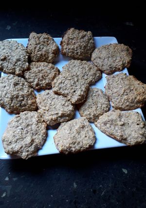 Una foto de Galletitas de avena y banana👨‍🍳🍌